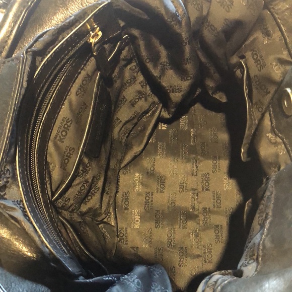 Michael Kors pre-owned large handbag - Picture 9 of 11